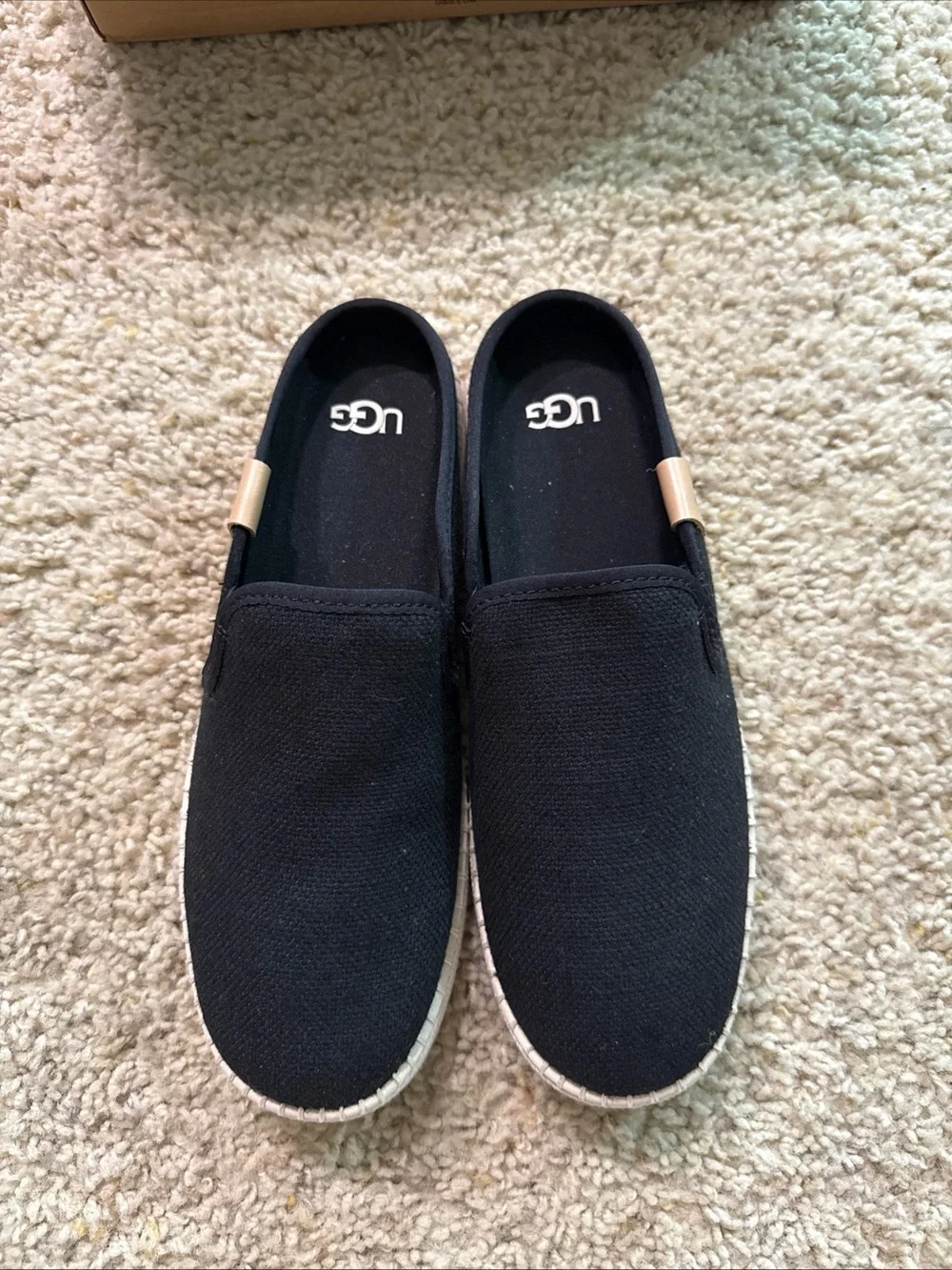 UGG Women's Black Canvas Slip On Mule Espadrille Shoes Sneakers Size 7.5